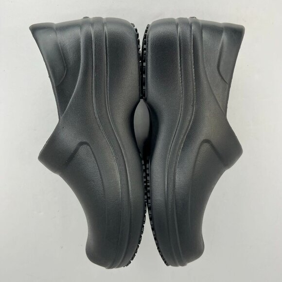 Crocs Womens Neria Pro II Black Slip Resistant Slip On Low Size 6 W Work Clogs - Picture 6 of 9